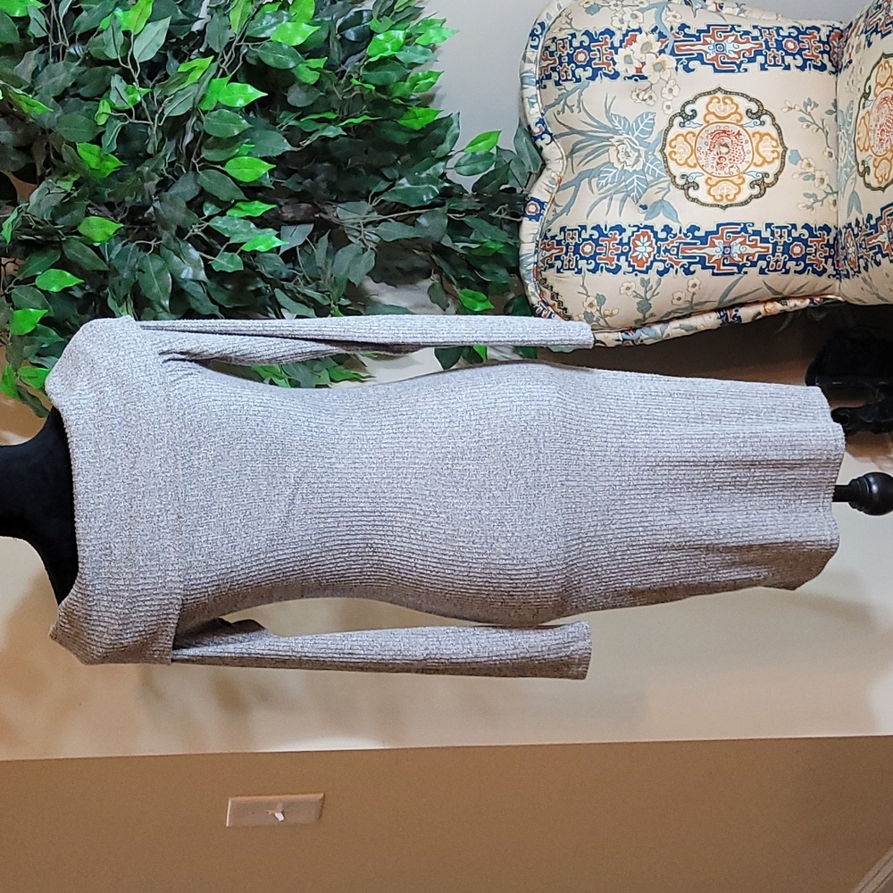 Off shoulder sweater dress - Picture 5 of 7